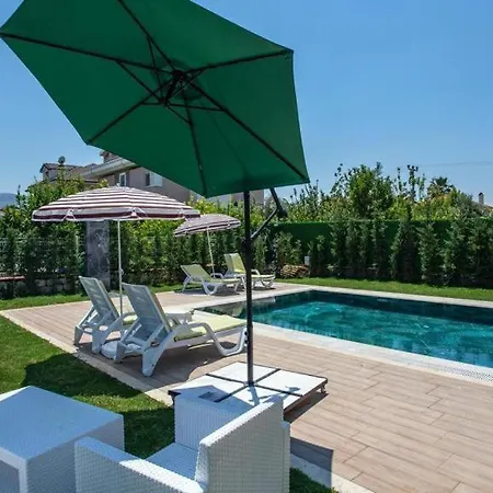 Tanır Tatil Evi *